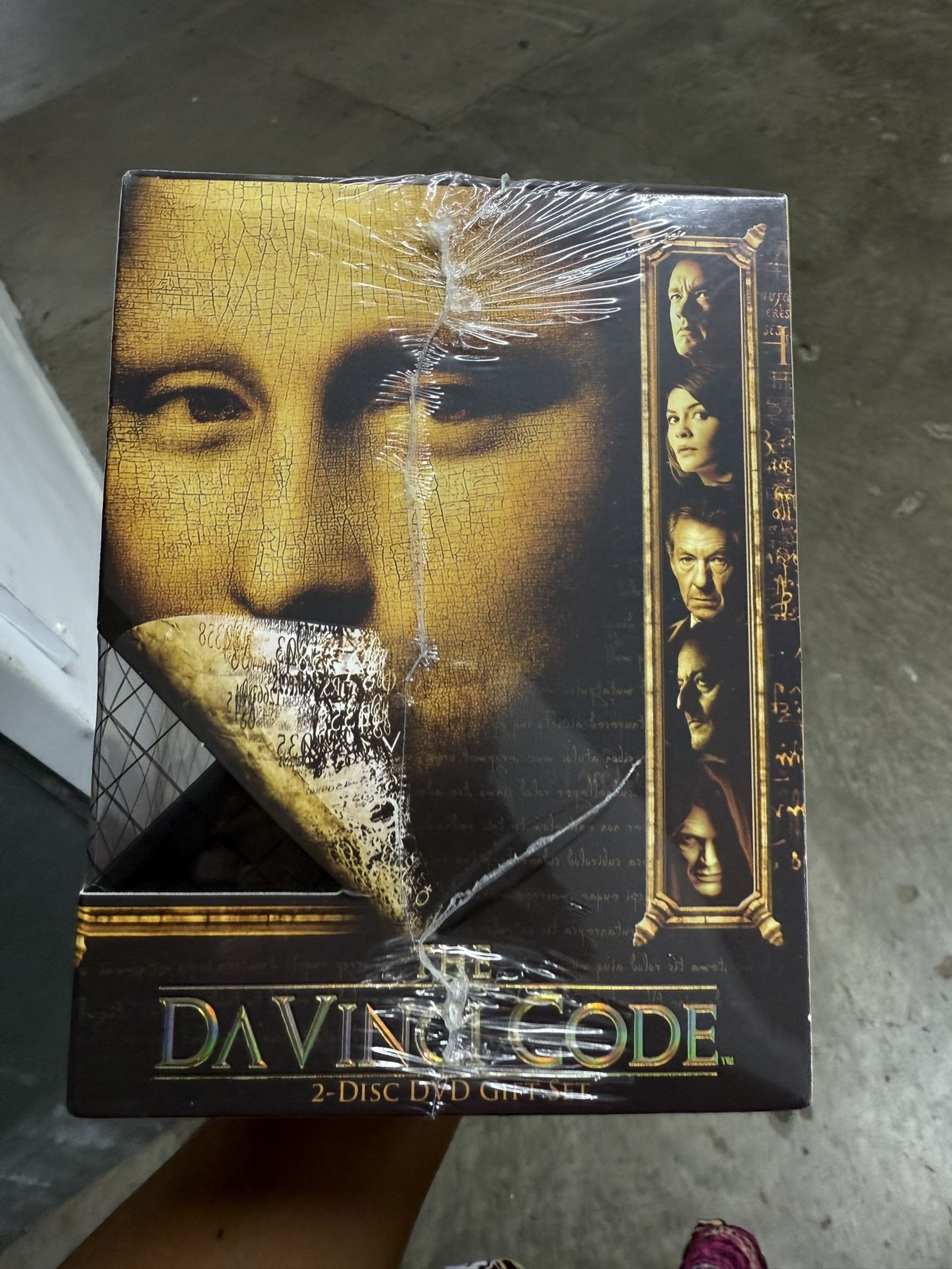 The Davinci Code Sealed 2 Disc Special Edition DVD Gift Set w Crypto & Journal