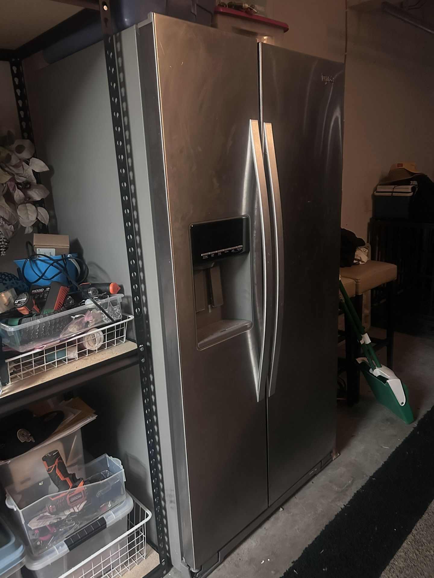 Refrigerator
