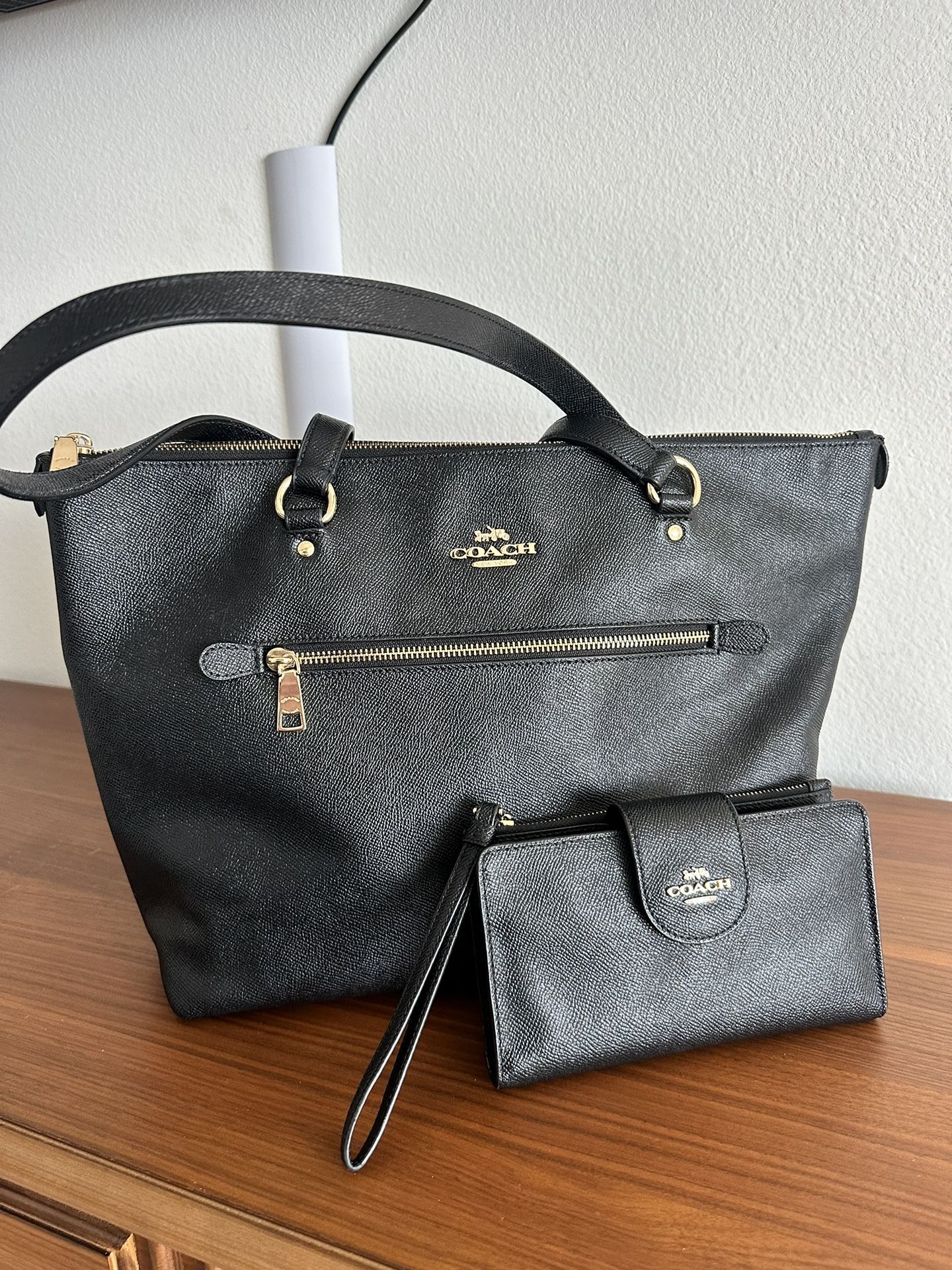 COACH XL Gallery Tote Bag And Matching Wallet