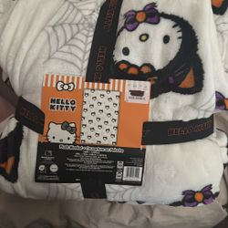 Hello Kitty Halloween Blanket