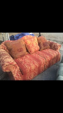 Couch very clean and nice
