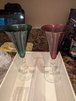 Noel glass ware