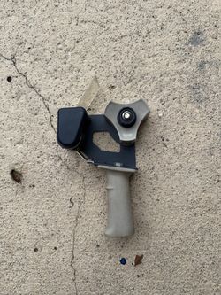 Tape dispenser