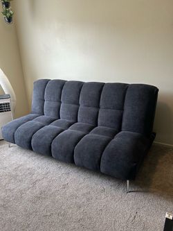 Futon couch/bed