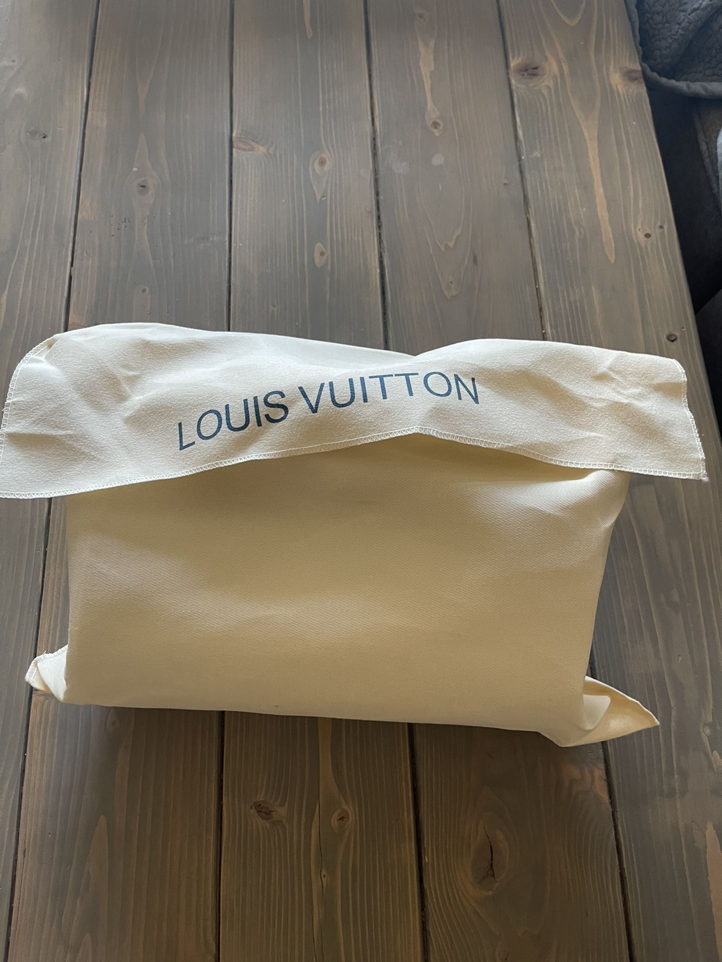 Louis Vuitton Sully PM Empreinte Leather Black for Sale in Yukon, OK -  OfferUp