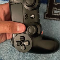 PS4 Controller