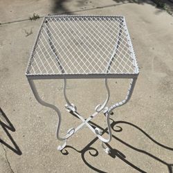 Small Vintage White Metal Iron Table Garden Boho