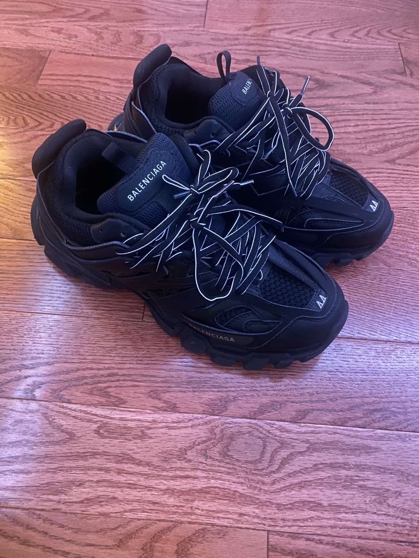 Balenciga Track Runners Size 44