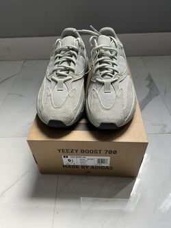 Yeezy Boost 700 Salt