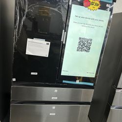 SAMSUNG FRENCH DOOR REFRIGERATOR!!! Family Hub!!! BEVERAGE CENTER!!! DOOR IN DOOR!!! Stainless Steel BRAND NEW!!!!