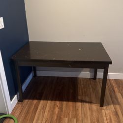 Told Out Table For 4 Or 8 With Four Chairs