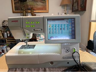 Janome Memory Craft MC 11000 Computerized Sewing Embroidery Machine 3.0