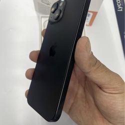 Unlocked/ iPhone 15 black 128gb