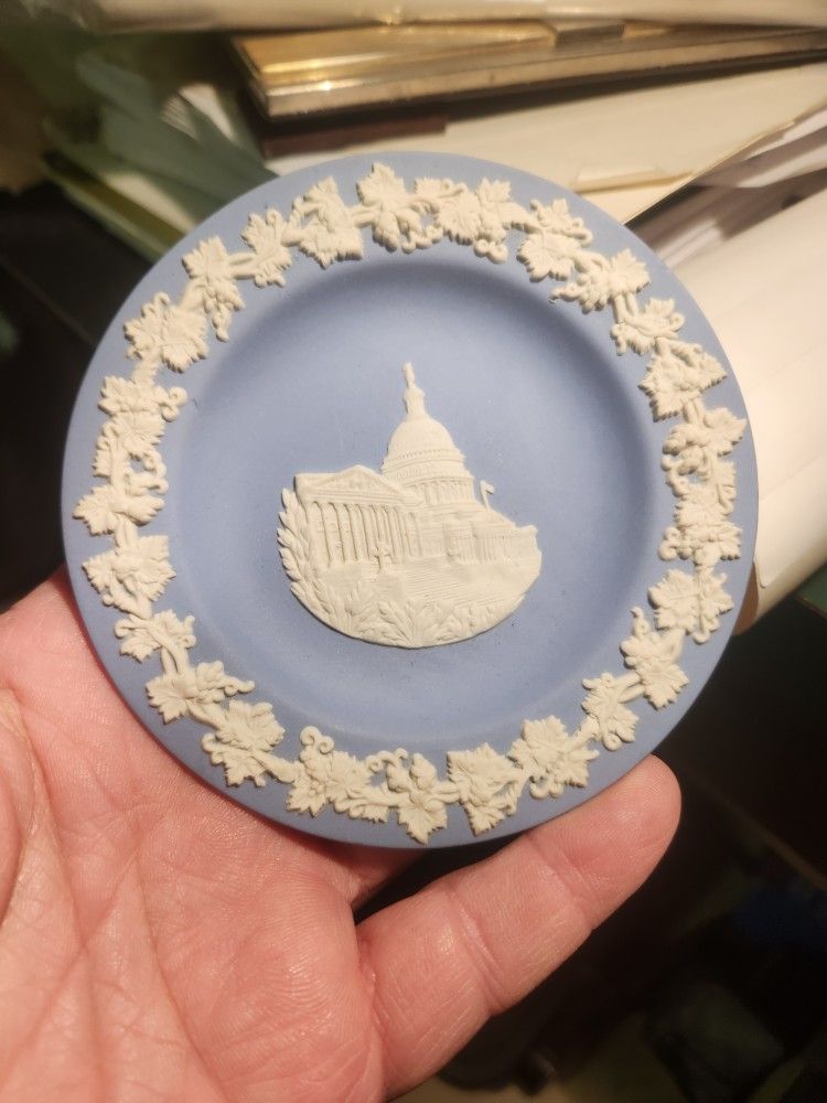 Wedgewood Jasper Blue Plate WHITE House