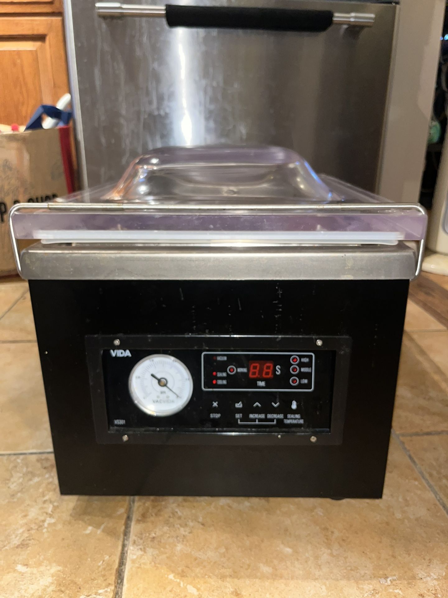 VAC-VIDA VS301 Vacuum Chamber Sealer
