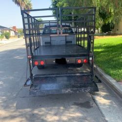 Lift Gate Truck