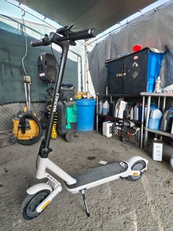 Electric scooter 🛴