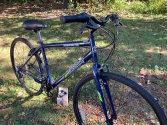 Roadmaster Hybrid Bike