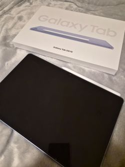 Samsung Galaxy Tab S10 FE Tablet - 10.9" 128 GB Wi-Fi with S Pen - BLUE
