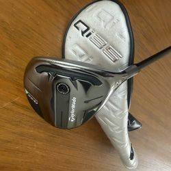 TaylorMade Qi35 7 Wood (21°) – Ventus Blue 6S – Excellent Condition
