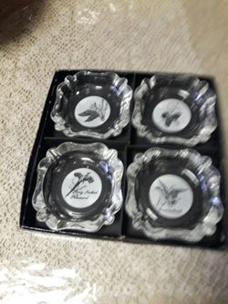 Beautifully crystal 4coasters