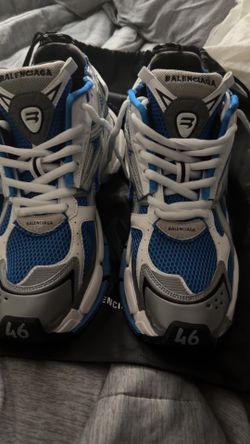 Balenciaga runners