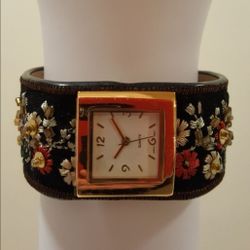 Avon Watch