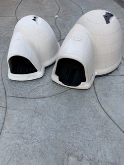 DOG HOUSES