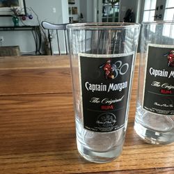 2 Captain Morgan 1680 Glasses