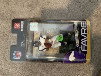 Brett Favre White Vikings Figure