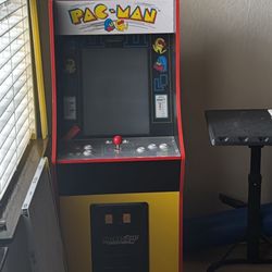 PAC Man Arcade Game