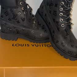 Louis Vuitton Tims
