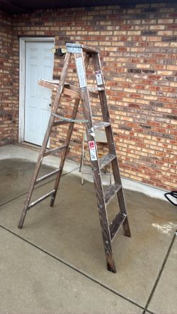 Werner 200lbs w336 wood ladder