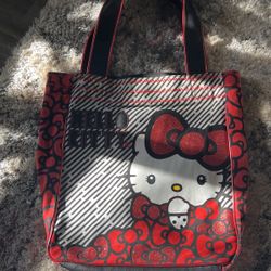 2011Hello  Kitty Tote w Coin Purse