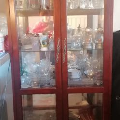 Beautiful Glass Display Shelve 