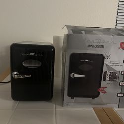 Polar Bear Mini Cooler Retro Edition 