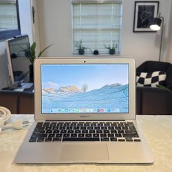 MacBook Air 2013 11-inch (MacOS Sonoma)