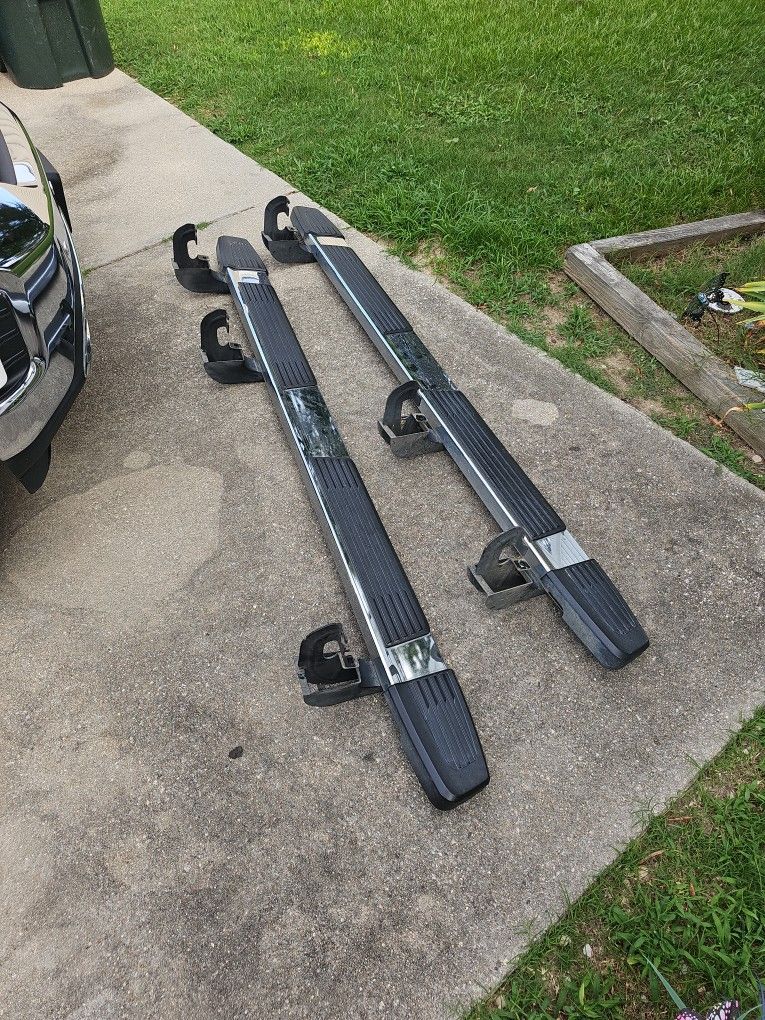 Steps For Chevy Silverado Crew cab.