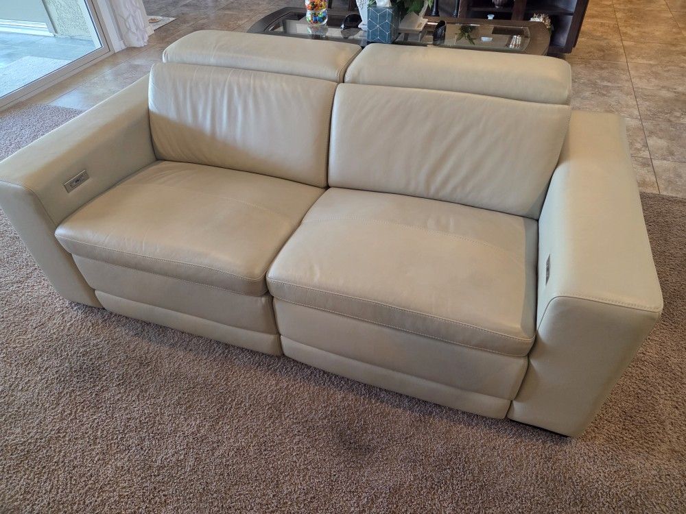 Leather glove soft Ashley Recliner Couch
