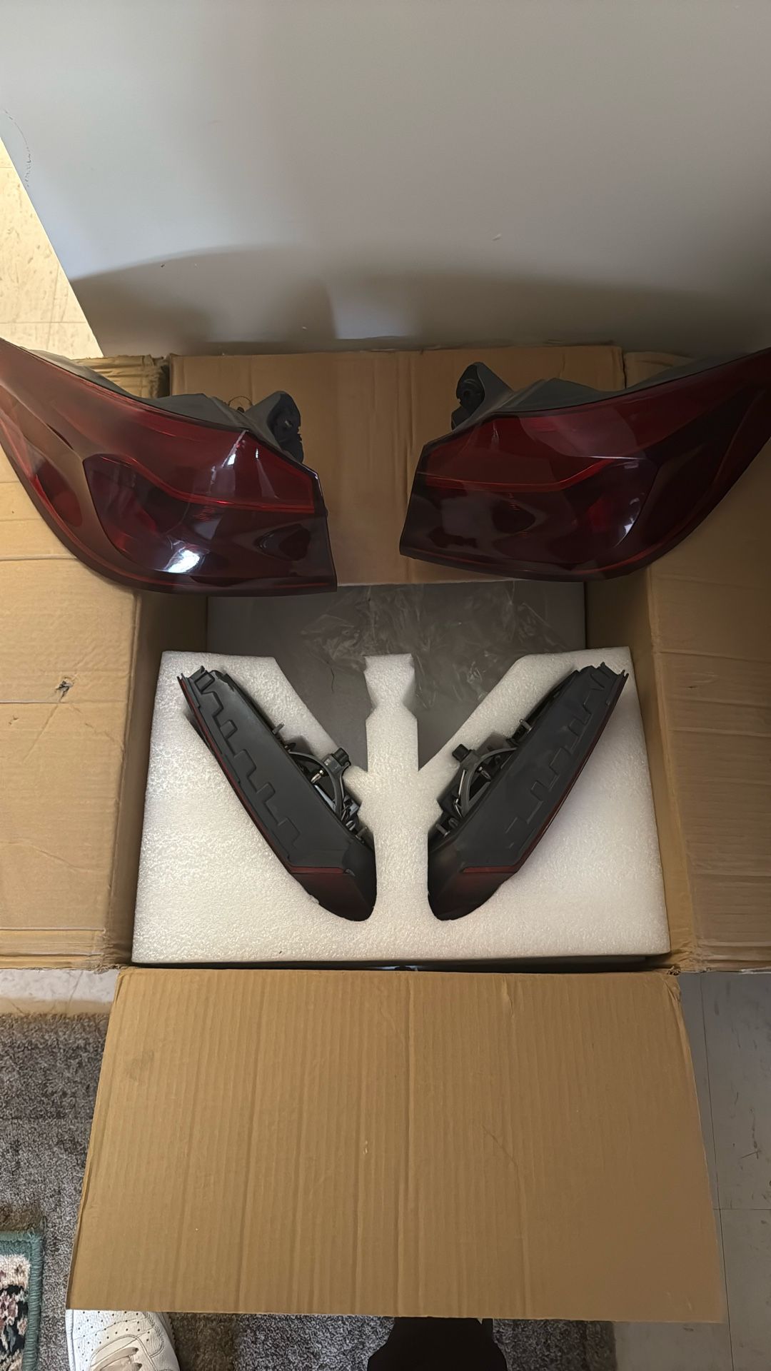 G30 BMW tail lights original