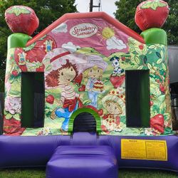 Strawberry Shortcake Moonwalk 