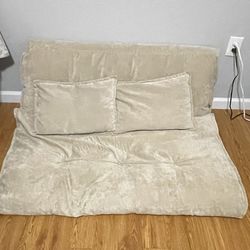 Floor couch
