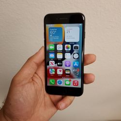 IPHONE 7...32GB UNLOCK FOR ANY SIM