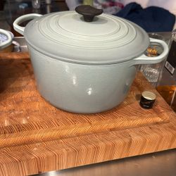Le Creuset Dutch Oven 