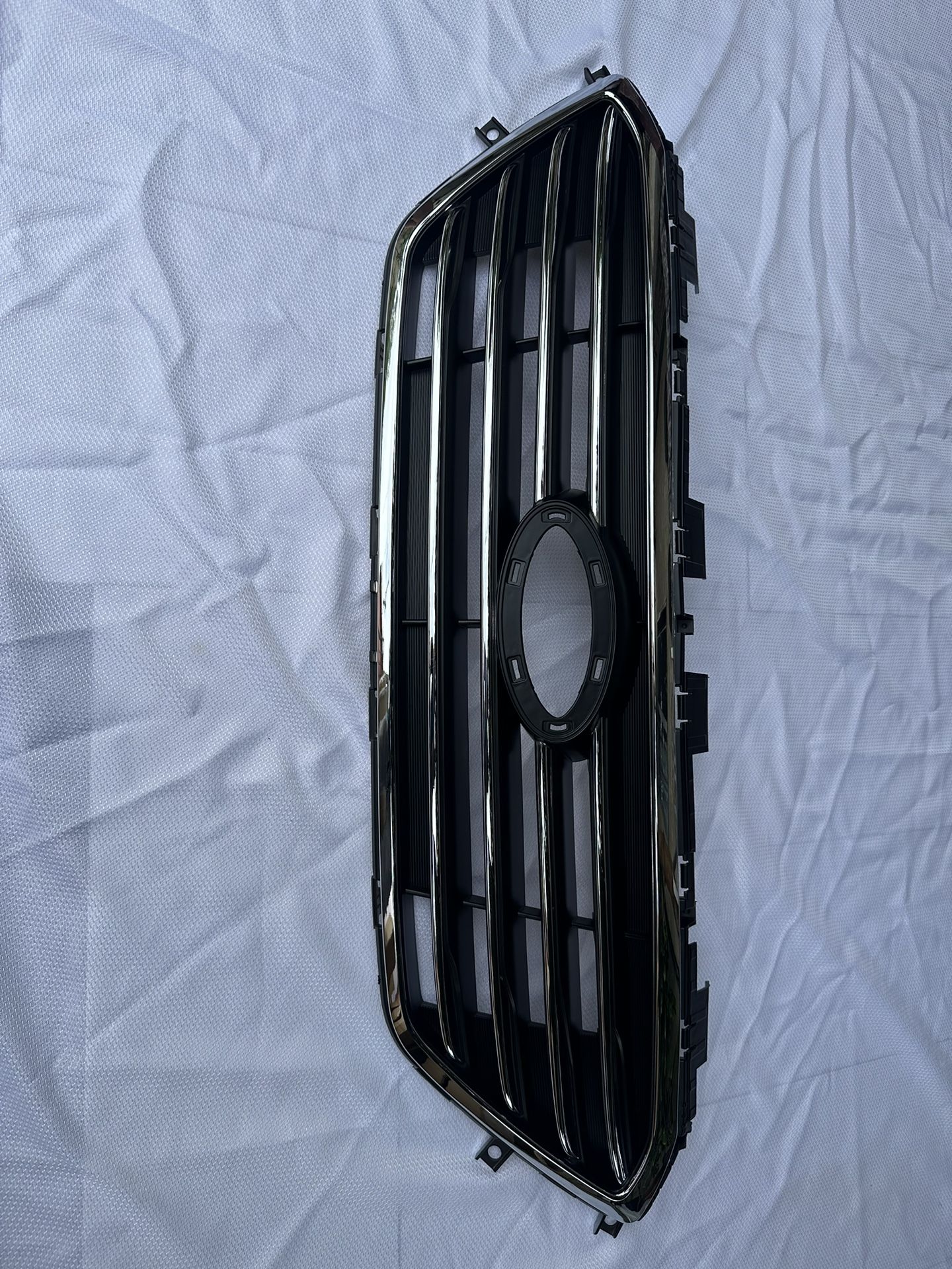 Hyundai sonata upper grill year 2015 To 2017