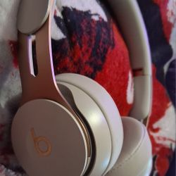Beats Solo Pro Wireless Headphones 