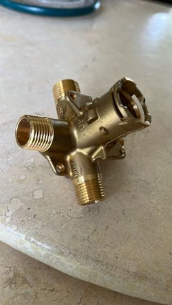 Moen 82510 Brass Posi-Temp Pressure-Balancing Cycling Tub and Shower Valve