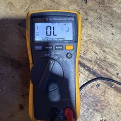 Fluke 113 Multimeter