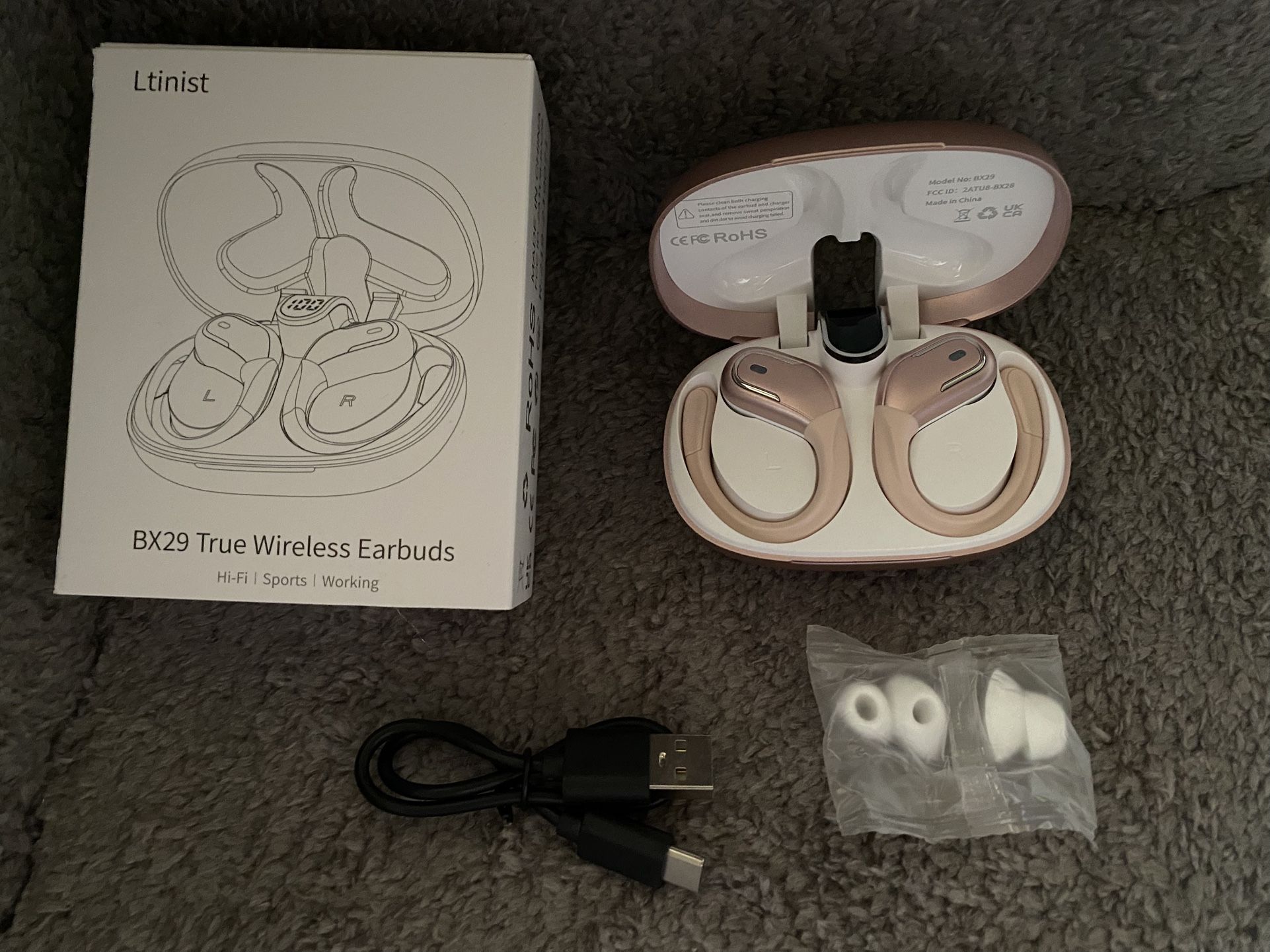 Wireless earbuds