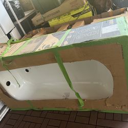 Porcelain Enameled Bathtub 